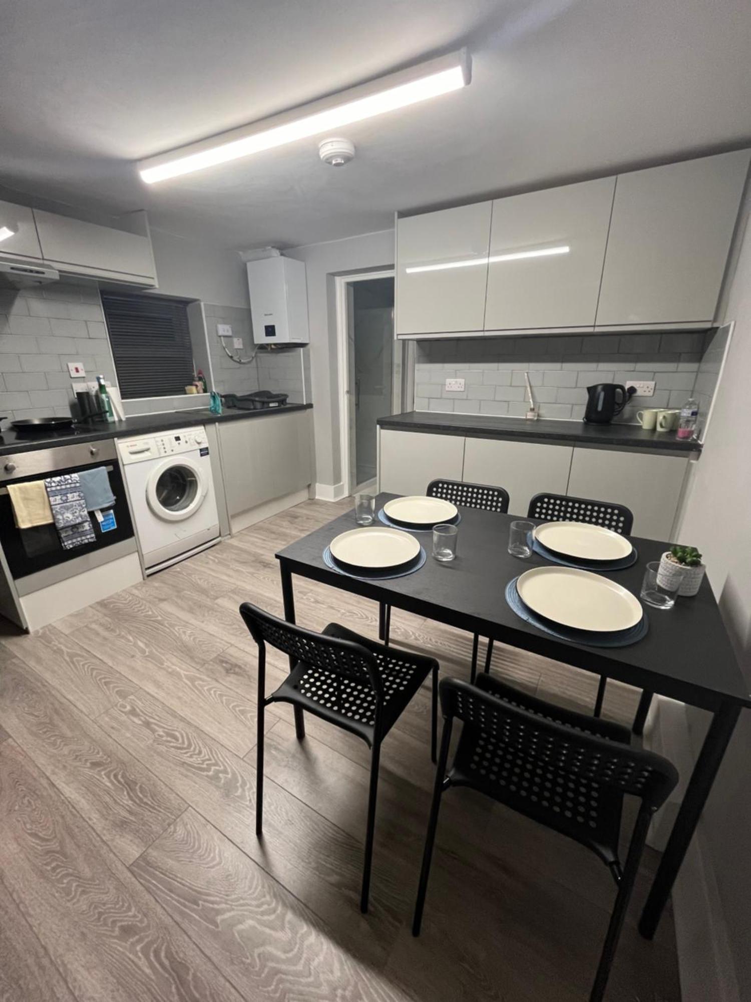 Super Central 2 Bed Flat Londra Exterior foto